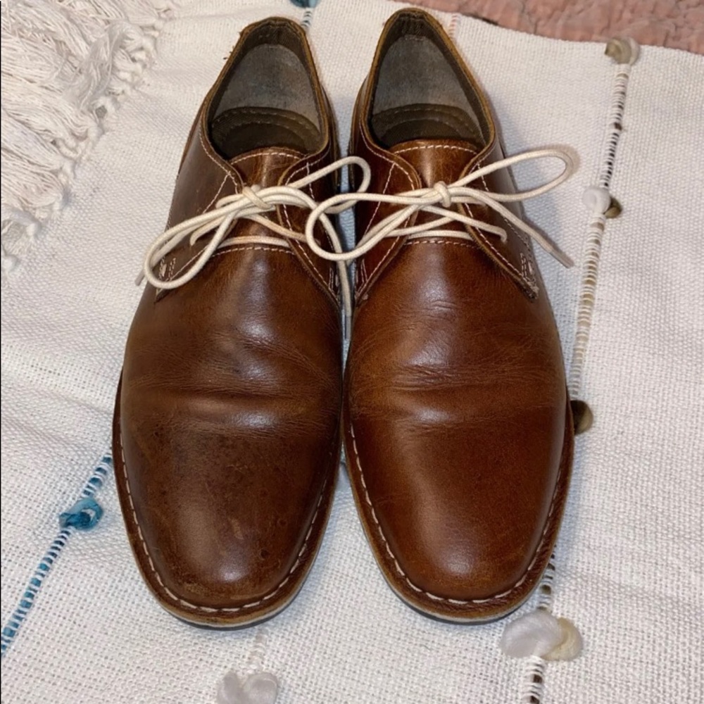Men’s brown laced oxfords, excellent condition 9.5